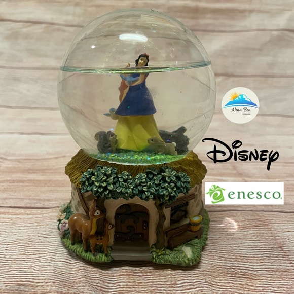 Disney Accents Vintage Enesco Disney Snow White Snow Globe Poshmark
